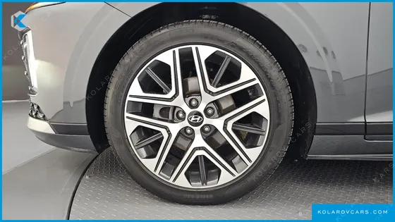 HYUNDAI GRANDEUR PREMIUM