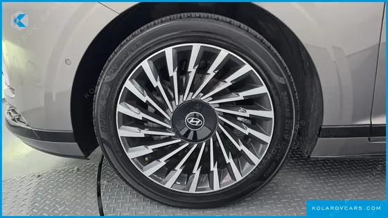 HYUNDAI GRANDEUR CALLIGRAPHY