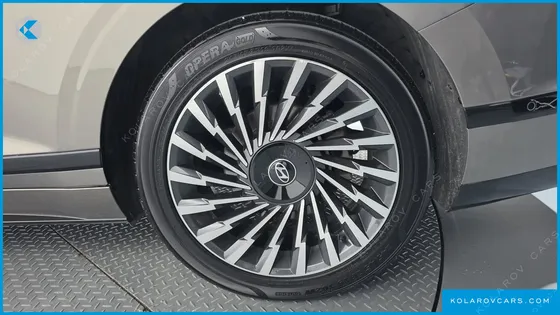 HYUNDAI GRANDEUR CALLIGRAPHY
