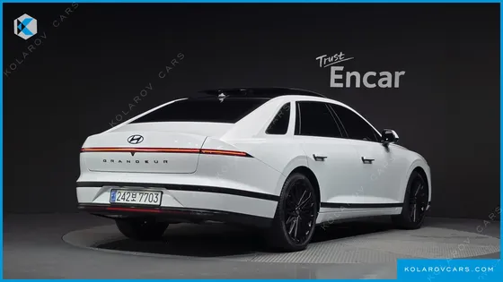 HYUNDAI GRANDEUR CALLIGRAPHY