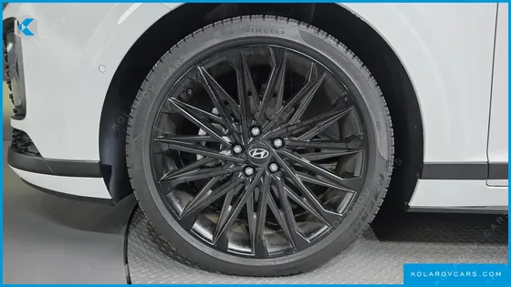 HYUNDAI GRANDEUR CALLIGRAPHY