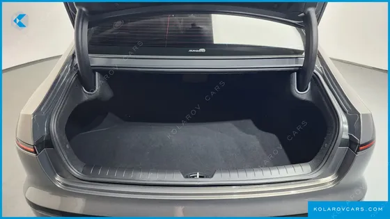 HYUNDAI GRANDEUR PREMIUM