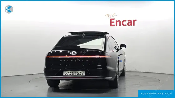 HYUNDAI GRANDEUR PREMIUM