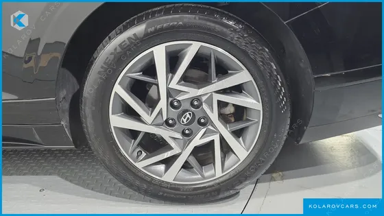 HYUNDAI GRANDEUR PREMIUM