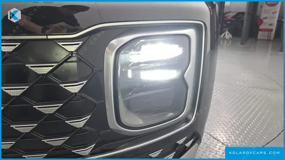 HYUNDAI GRANDEUR PREMIUM