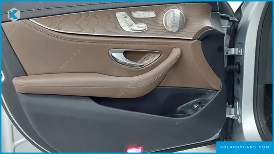 MERCEDES E-CLASS E300E 4MATIC EXCLUSIVE