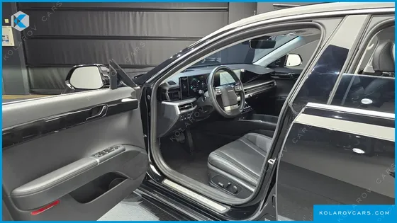 HYUNDAI GRANDEUR PREMIUM