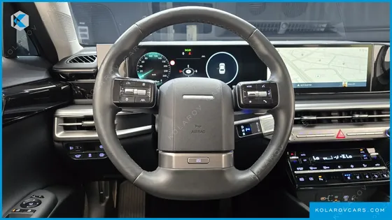 HYUNDAI GRANDEUR PREMIUM