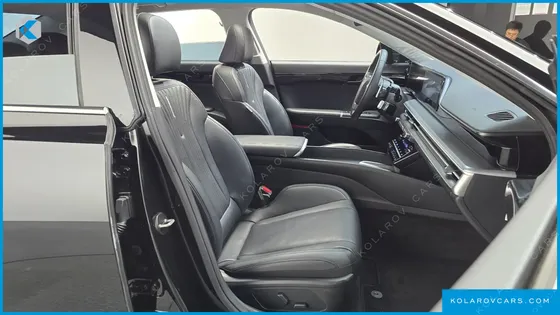 HYUNDAI GRANDEUR PREMIUM