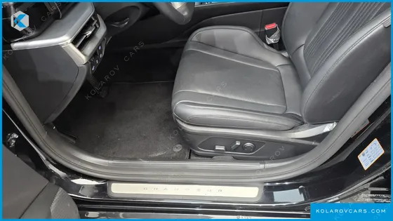 HYUNDAI GRANDEUR PREMIUM