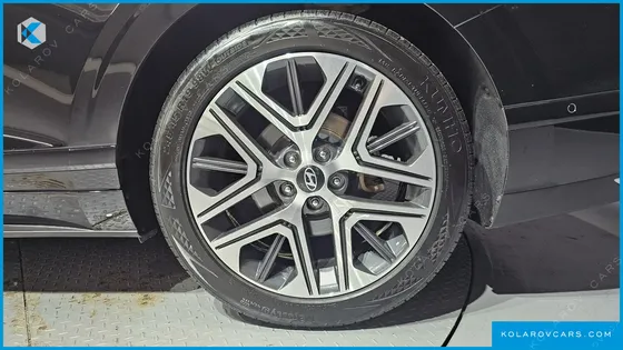 HYUNDAI GRANDEUR EXCLUSIVE