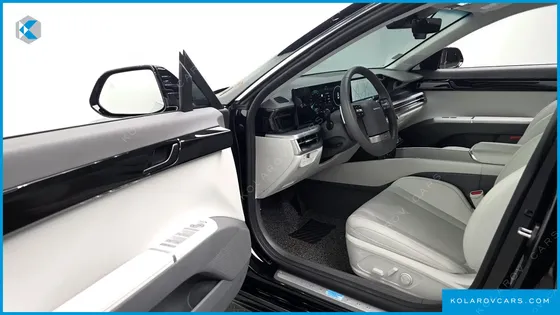 HYUNDAI GRANDEUR PREMIUM