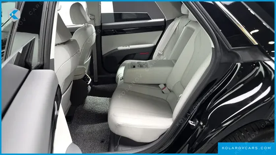 HYUNDAI GRANDEUR PREMIUM