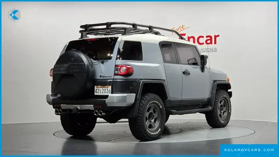 TOYOTA FJ CRUISER 4WD V6