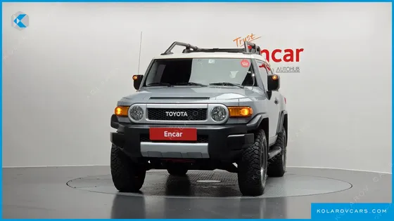 TOYOTA FJ CRUISER 4WD V6