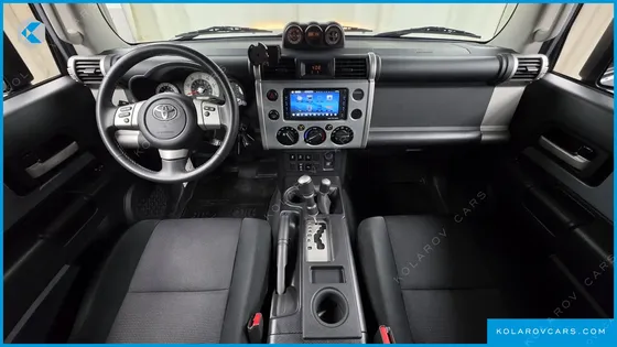TOYOTA FJ CRUISER 4WD V6