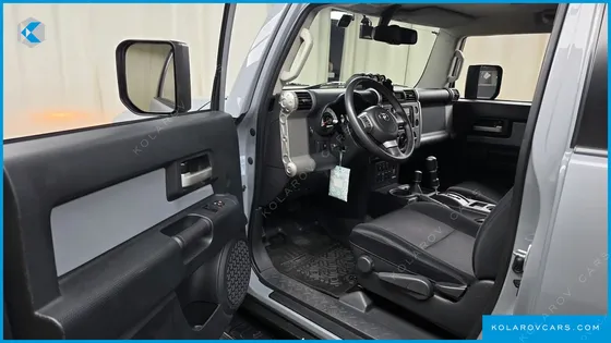 TOYOTA FJ CRUISER 4WD V6