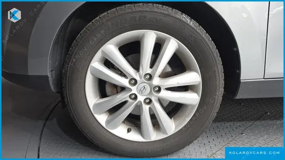 HYUNDAI TUCSON DIESEL 2WD LX20