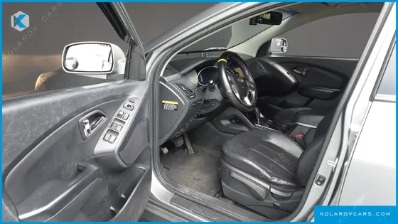HYUNDAI TUCSON DIESEL 2WD LX20