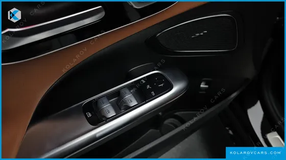 MERCEDES C-CLASS C300 4MATIC AVANTGARDE