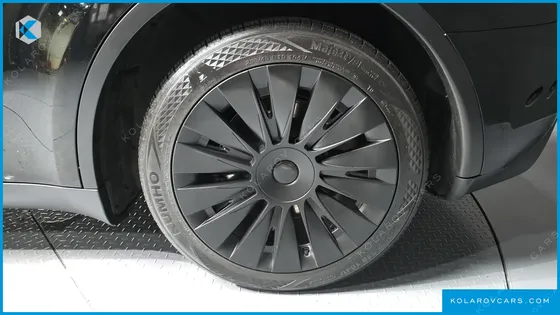 TESLA MODEL Y RWD