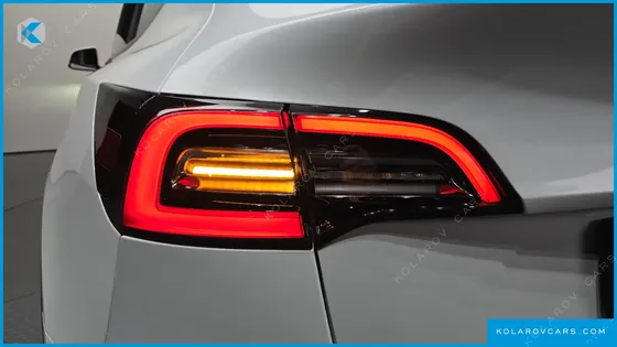 TESLA MODEL Y STANDARD RANGE RWD
