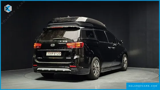 KIA CARNIVAL 9-SEATER HI-LIMOUSINE
