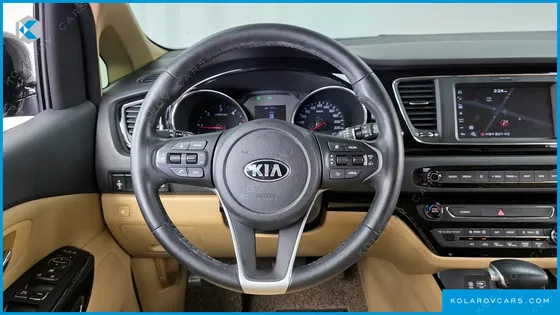 KIA CARNIVAL 9-SEATER HI-LIMOUSINE