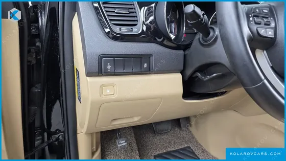 KIA CARNIVAL 9-SEATER HI-LIMOUSINE