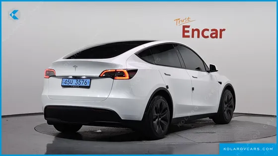 TESLA MODEL Y RWD