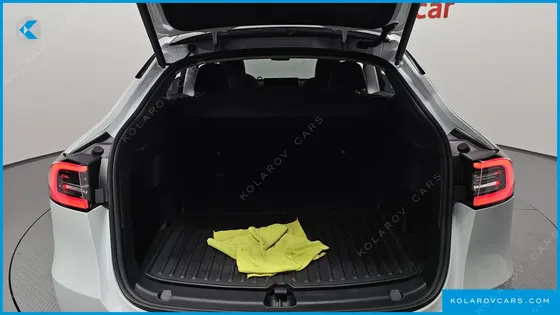 TESLA MODEL Y RWD