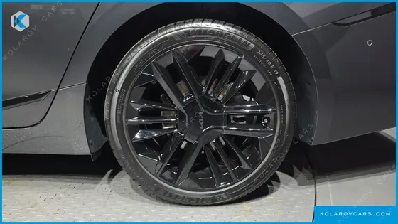 KIA K8 SIGNATURE BLACK
