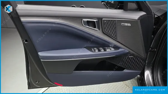 KIA K8 SIGNATURE BLACK