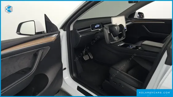 TESLA MODEL Y RWD