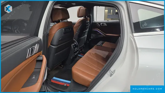 BMW X6 M50I
