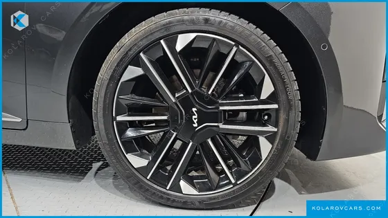 KIA K8 SIGNATURE