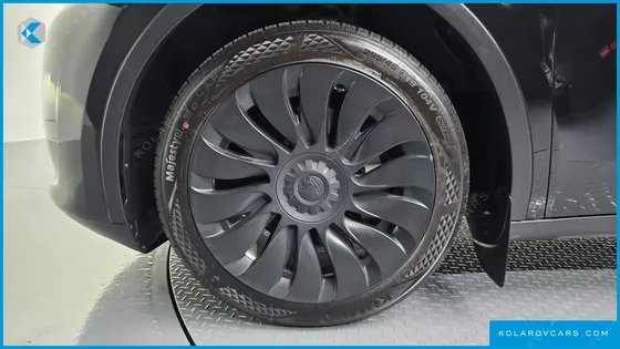 TESLA MODEL Y RWD