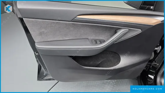 TESLA MODEL Y RWD