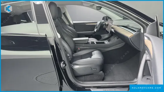 TESLA MODEL Y RWD