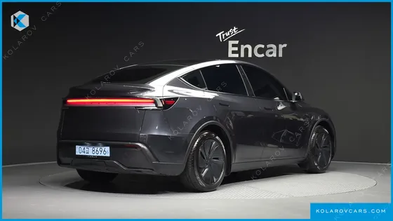 TESLA MODEL Y RWD