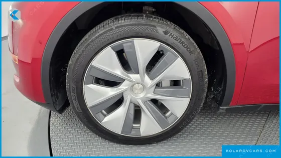 TESLA MODEL Y LONG RANGE AWD