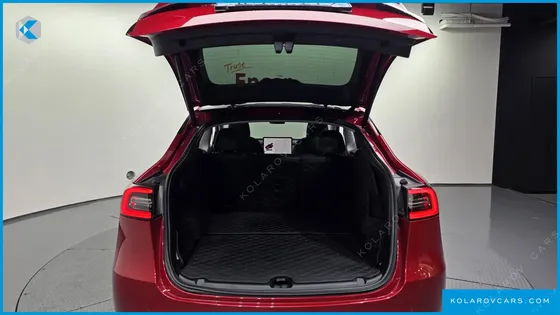 TESLA MODEL Y LONG RANGE AWD