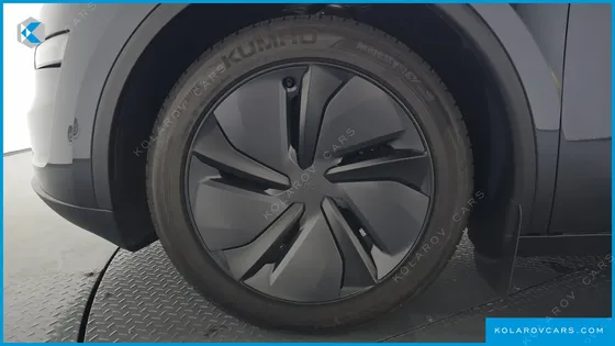 TESLA MODEL Y PREMIUM RWD