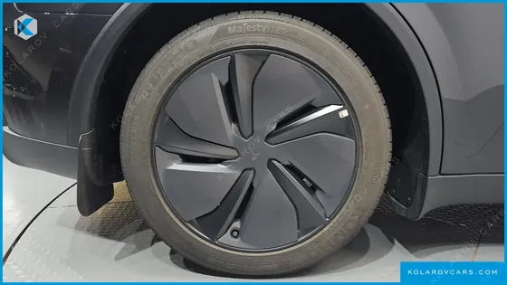 TESLA MODEL Y PREMIUM RWD