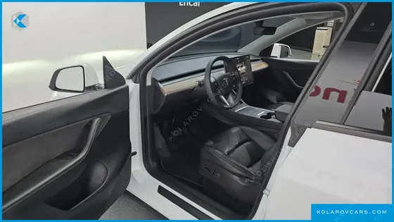 TESLA MODEL Y LONG RANGE AWD