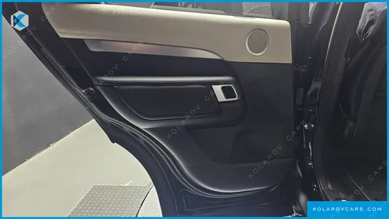 LAND ROVER DISCOVERY P360 R-DYNAMIC SE