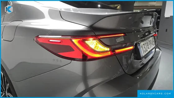 TOYOTA CAMRY 2.5 XLE HYBRID