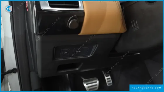 LAND ROVER DISCOVERY 3.0 SD6 HSE LUXURY