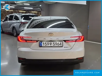 TOYOTA CAMRY 2.5 XLE HYBRID