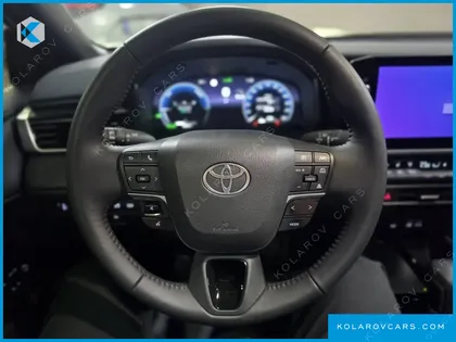 TOYOTA CAMRY 2.5 XLE HYBRID
